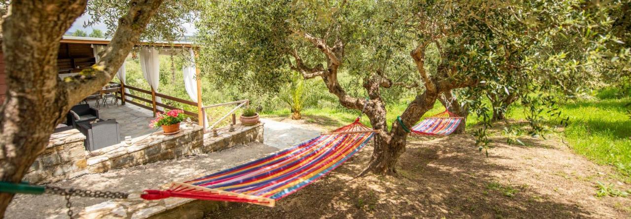 Hakuna Matata Holidays Wooden Lodge With Airco & Pool In Greek Olive Grove Methoni  Exterior foto