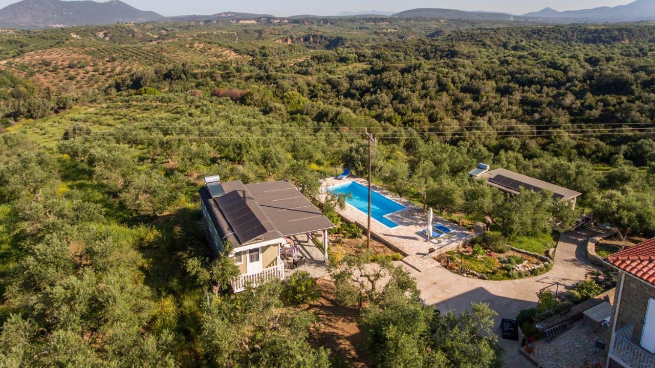 Hakuna Matata Holidays Wooden Lodge With Airco & Pool In Greek Olive Grove Methoni  Exterior foto